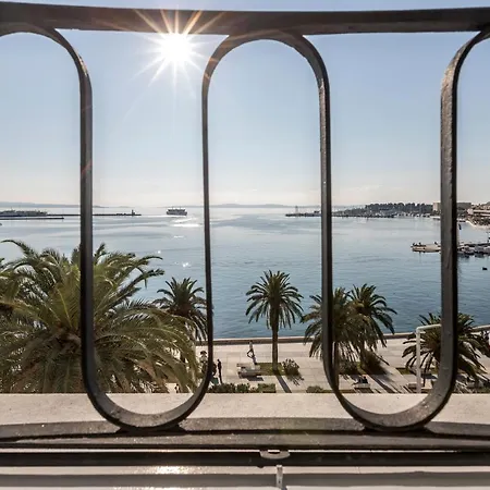 Olivia Luxury 3*